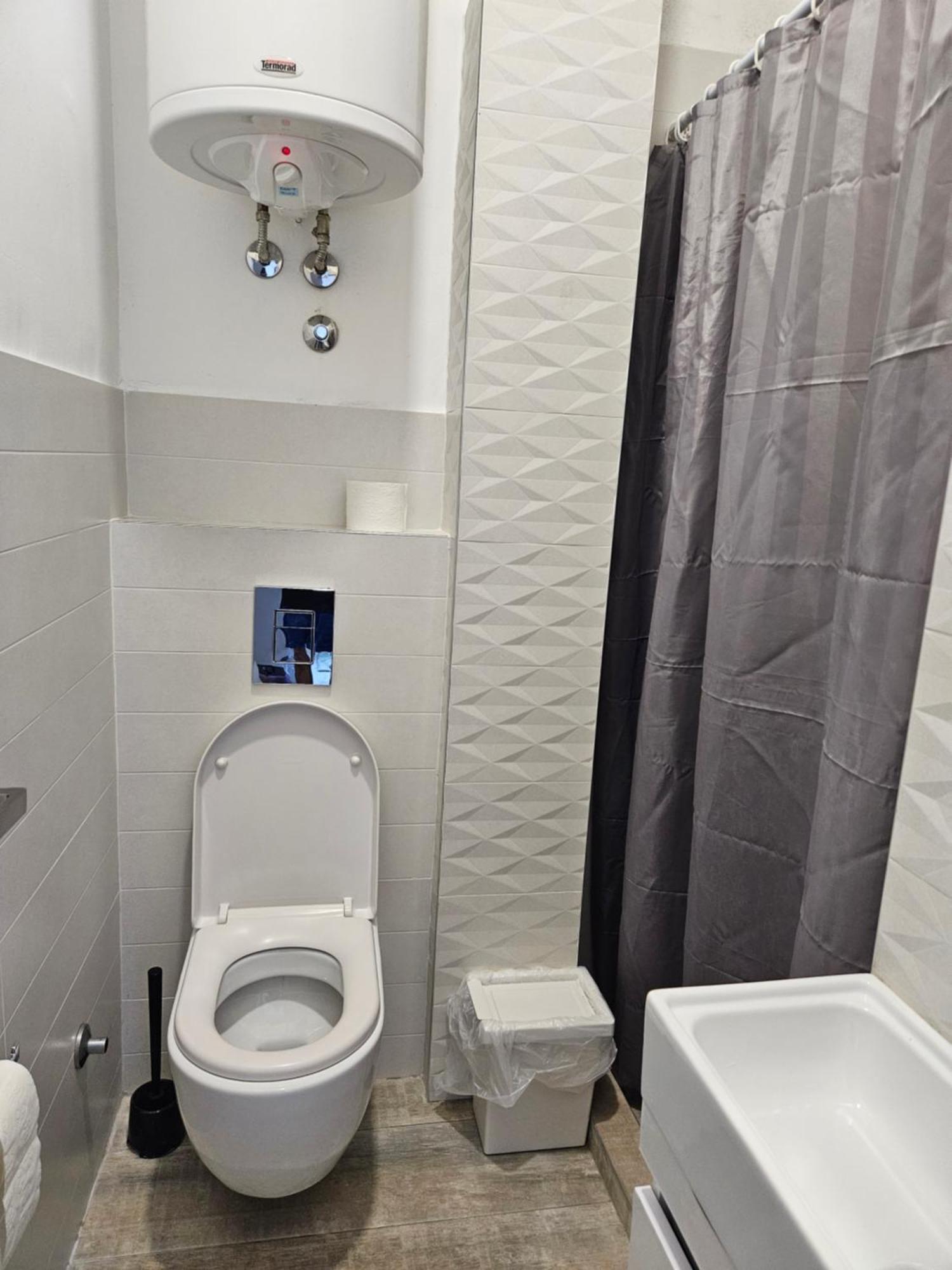 Cricket Park Hostel Βελιγράδι Εξωτερικό φωτογραφία