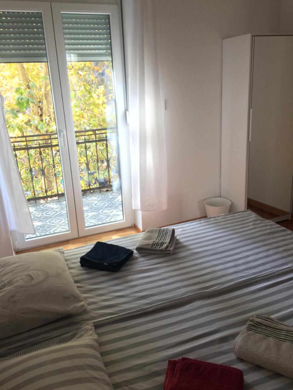 Cricket Park Hostel Βελιγράδι Εξωτερικό φωτογραφία