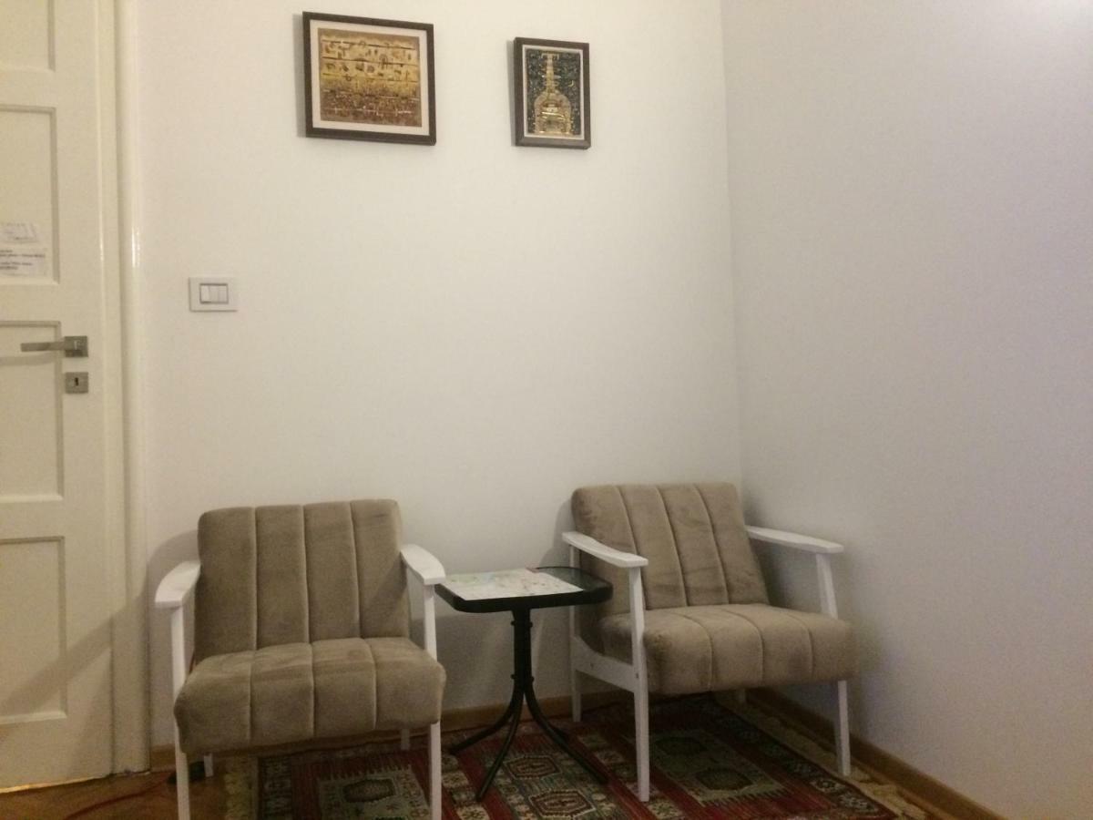 Cricket Park Hostel Βελιγράδι Εξωτερικό φωτογραφία