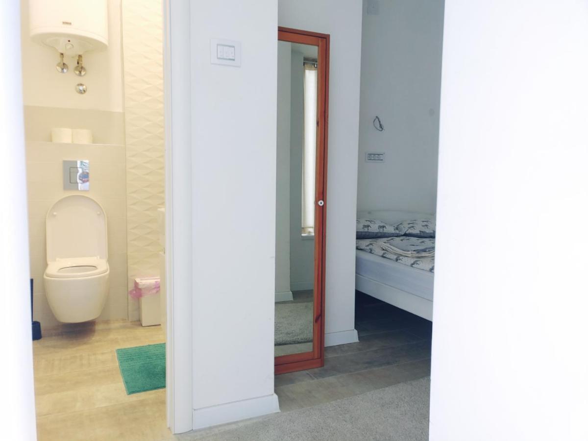 Cricket Park Hostel Βελιγράδι Εξωτερικό φωτογραφία